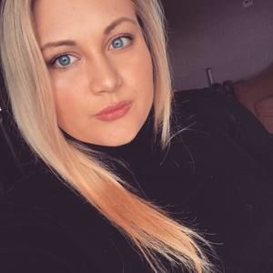 Meet your Posher, Destiney